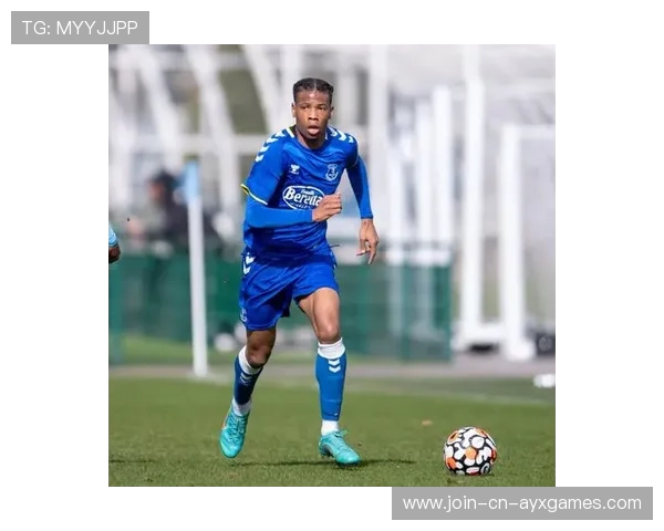 切尔西青训爆星一夜走红，豪门盯上少年