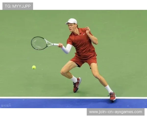 辛纳滑步追球速度惊人